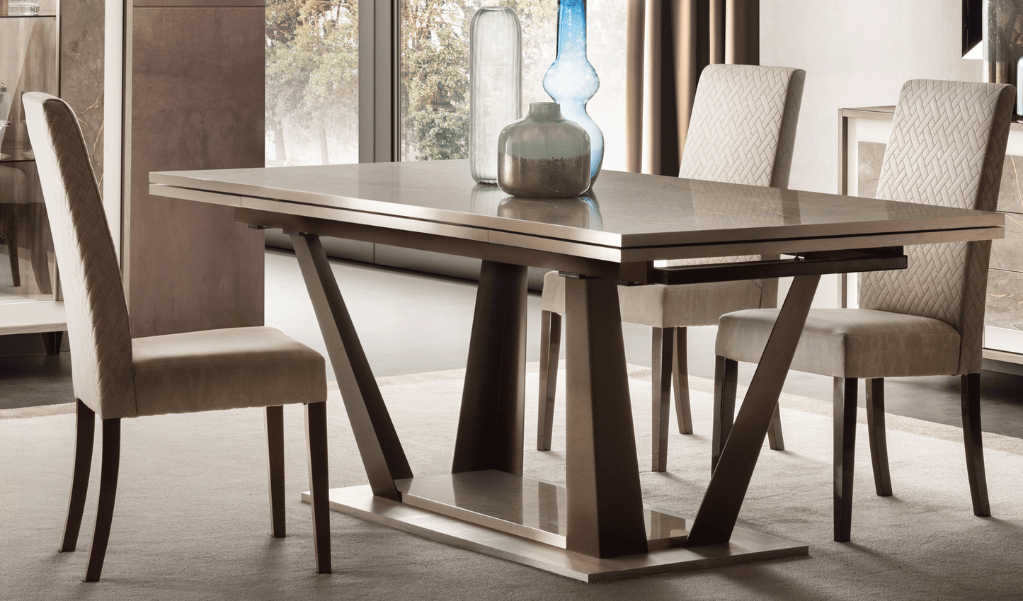 Classic Furniture Piece - 79/98/117 Inch