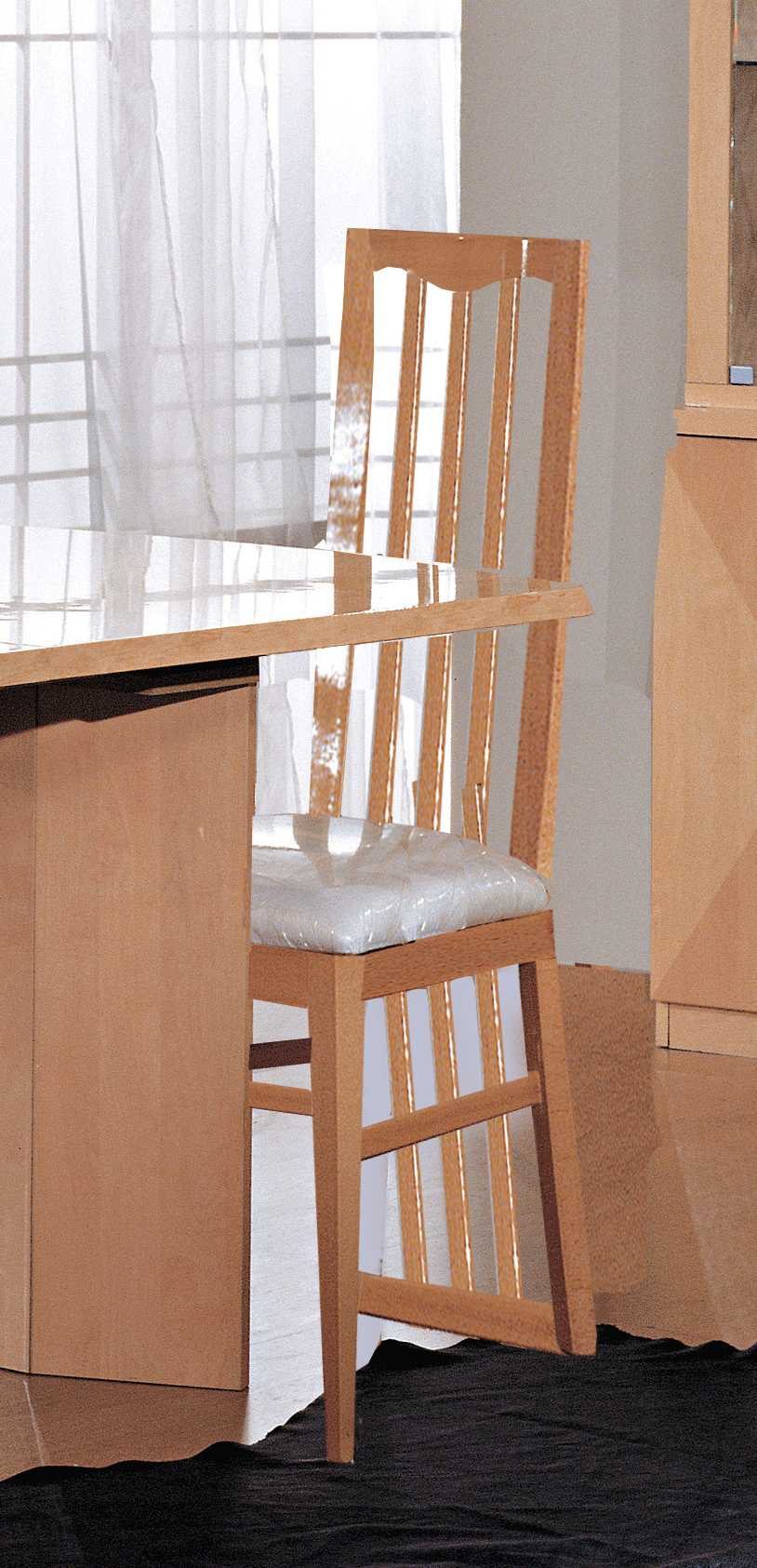 Classic Dining Chair - 19 Inch