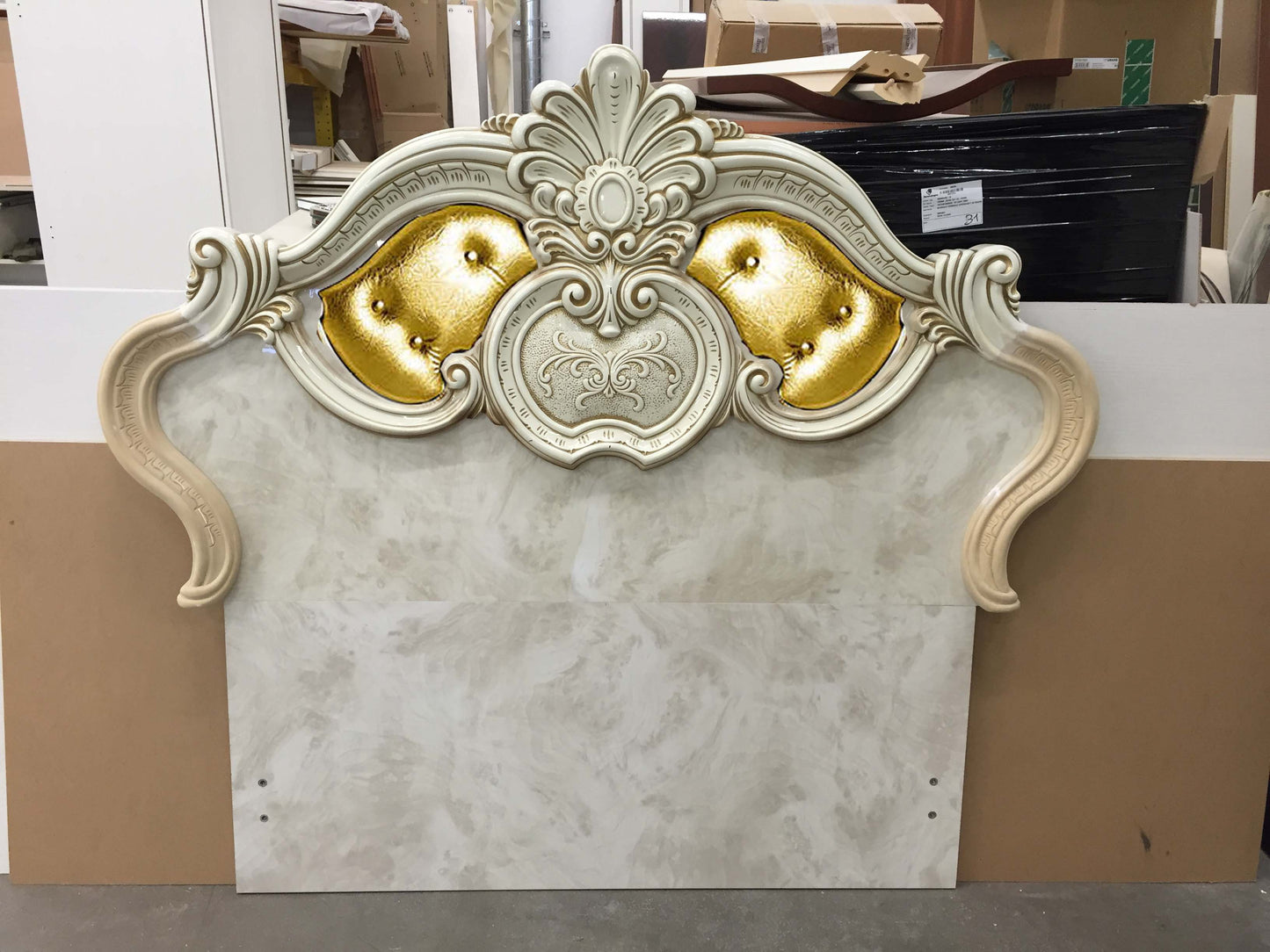 Classic Furniture Piece - 002 - 002 - 002 - 002 - 002 - 002