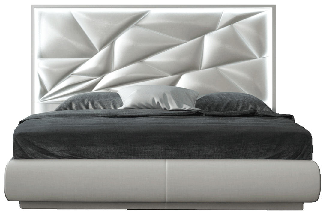 Classic King Bed - 85.04 Inch