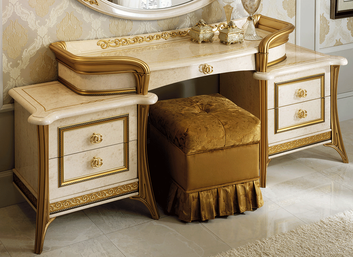 Classic Dresser - 85 Inch