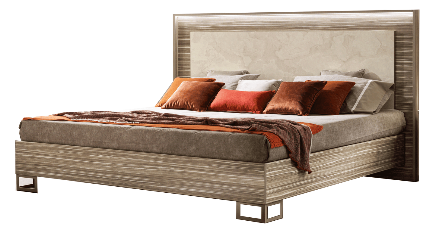 Classic King Bed - 88.2 Inch