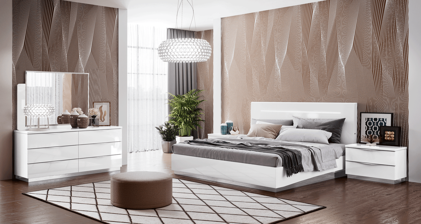 Complete Bedroom Setwith White High Gloss Lacquer - 69 Inch