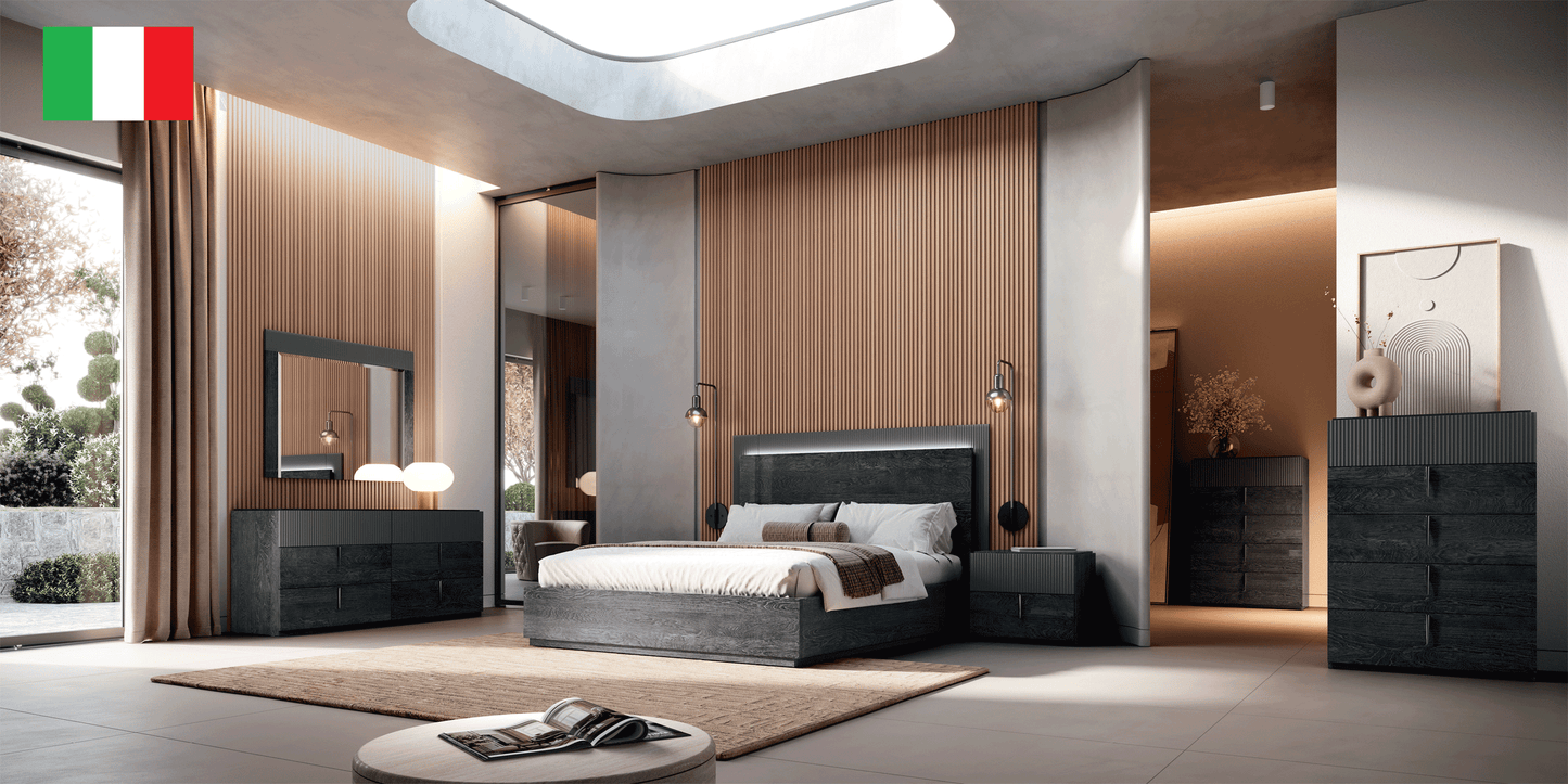Complete Bedroom Setwith Silver Mat - 026