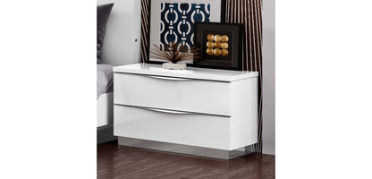 Complete Bedroom Setwith White High Gloss Lacquer - 69 Inch